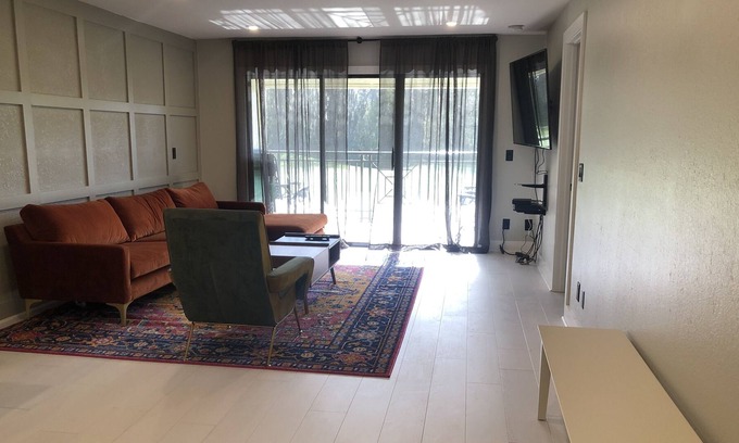 Wesley Chapel Condominio | A little Piece of Paradise - newly renovated condo