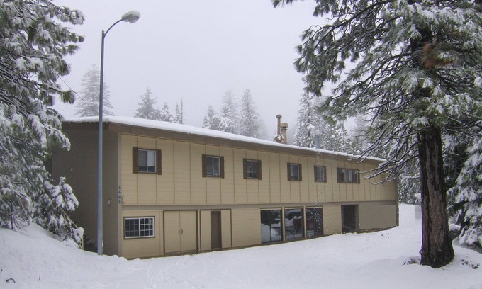Arnold Cabina | Un Lodge tan único como su grupo. Ven a explorar! Sleeps 30+ incluye Rec. Centrar