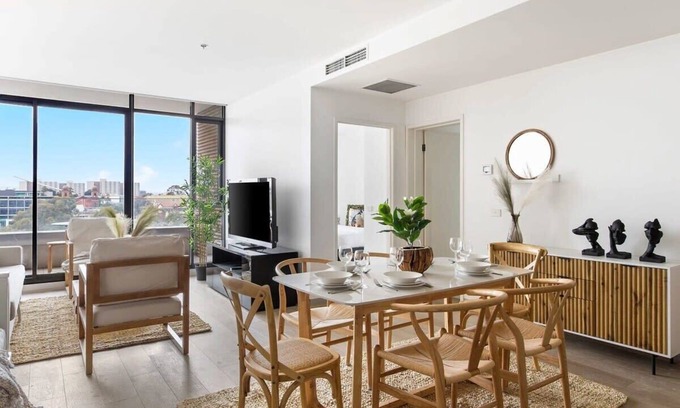 Carlton South Apartamento | A Lux 2BR Apt Next to Melbourne Uni, FREE Parking