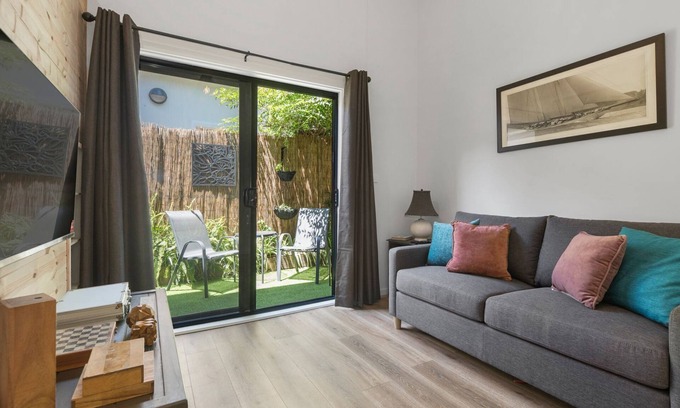 Mornington Apartamento | A luxurious apartment right near the seaside!