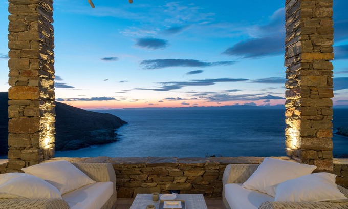 Kea Villa | Α luxuriously appointed villa for a perfectly relaxing and rejuvenating stay!