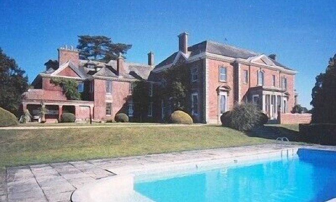 Offham Casa | Una magnífica mansión georgiana de Campo en un entorno de zonas verdes encantador