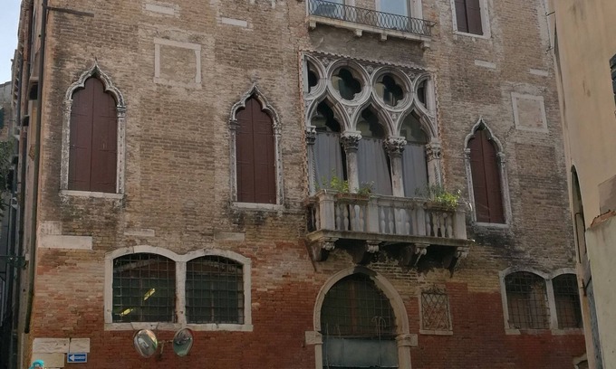 Castello Apartamento | Un palacio gótico de 1400 en los canales de Rialto