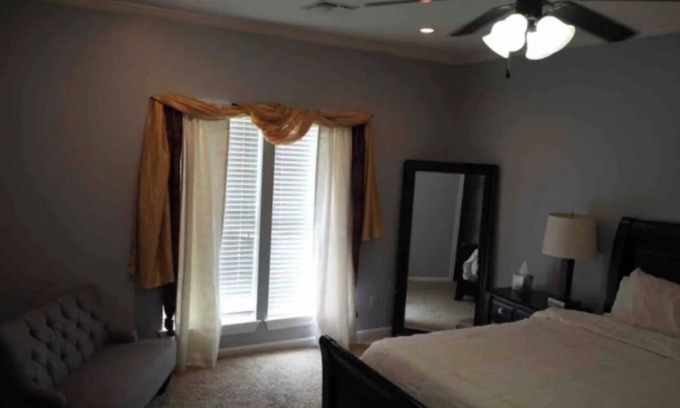 Lafayette Casa | A Memorable Getaway: Minutes from Downtown