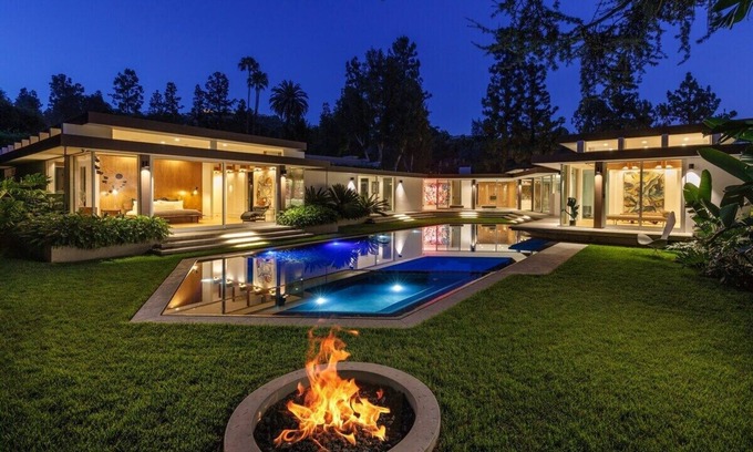 Trousdale Estates Casa | A Mid-century Masterpiece