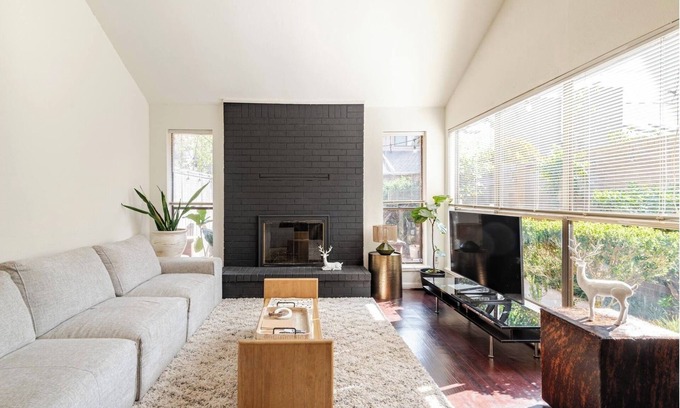 George Bush Park/Eldridge Casa | A Modern & Cozy Townhome with good vibes