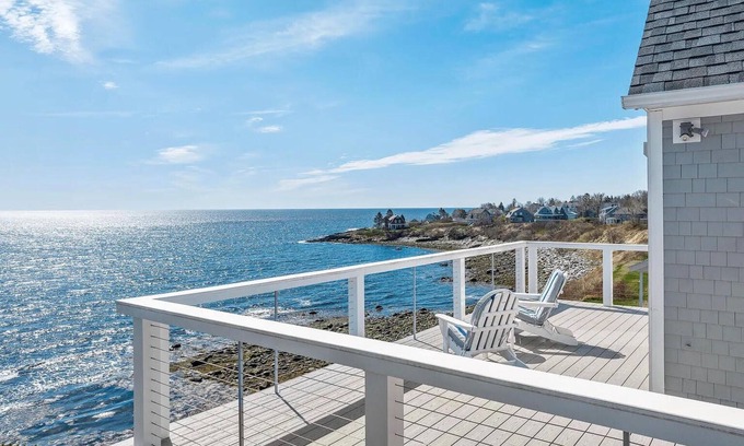 Bailey Island Casa | A multi-level home on the cliffs of Casco Bay!