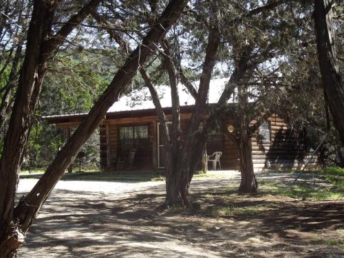 Vanderpool Otro | A Peace of Heaven Cabins and RV