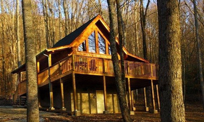 Gatlinburg - Pigeon Forge Cabina | "A Peaceful Retreat" AWESOME NEW FOOTHILL PARKWAY, 2 MILLAS DESDE LA ENTRADA