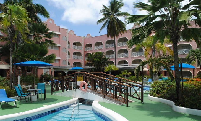 Maxwell Casa | Un tranquilo oasis tropical