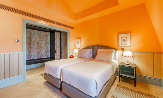 Centro / Baixa Hotel | A Perfect Choice for Business and Leisure! Close to Douro River, Onsite Pool!