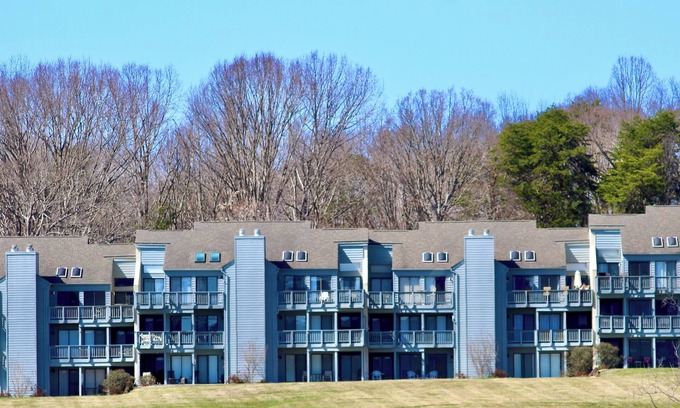 Smith Mountain Lake Condominio | A Perfect Escape
