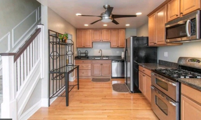 Wynnefield Casa | A PERFECT PLACE TO CALL HOME FOR A SHORT OR LONG STAY! "THE GAINOR ESTATE"