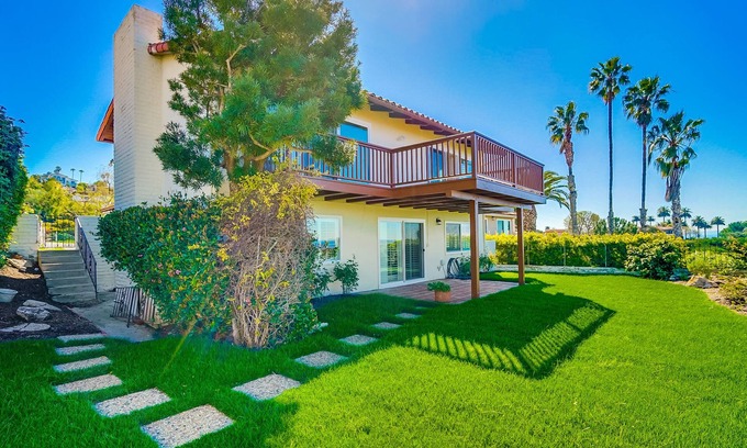 Palos Verdes Estates Casa | Un destino de relajación perfecto con vida junto a la playa