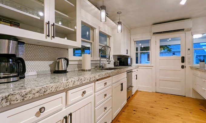 Dayton Otro | Dayton Farmhouse Vacations & Events
