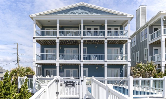 Atlantic Beach Casa | A Pierless Vista, Oceanfront House in Atlantic Beach, NC!