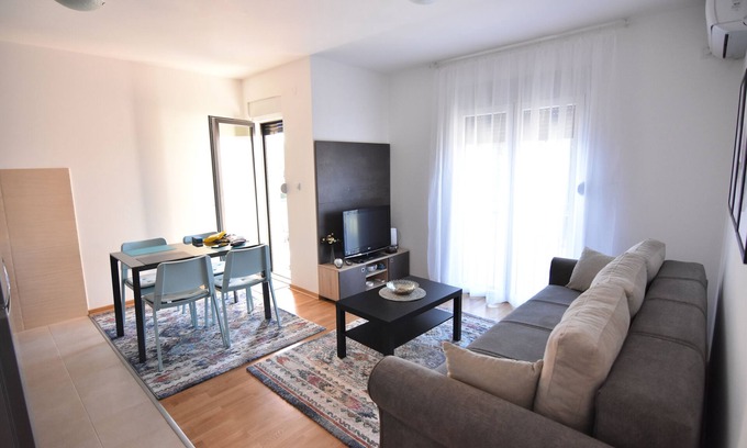 Vrnjacka Banja Apartamento | A pleasant apartment located 7-8 minutes' walk from the central park.