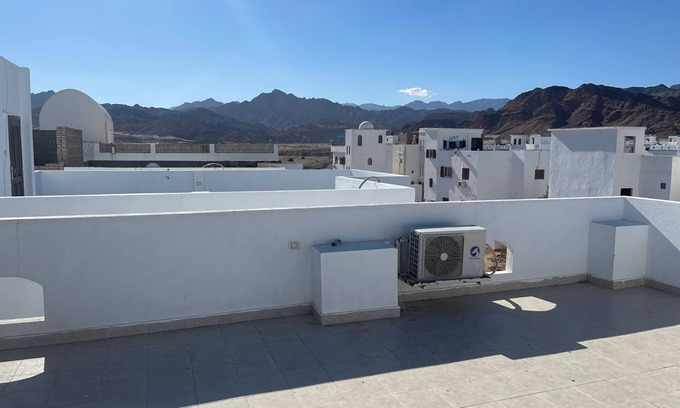 Dahab Apartamento | A private chamber with a rooftop, and a patio.