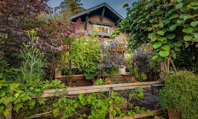 Petaluma Casa | ¡Una casa privada y cómoda cerca de todo lo que sucede en Petaluma!