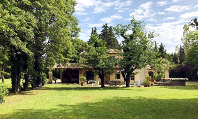 Montelimar Casa | Un mas de decorador provenzal para una familia de 7/8 personas.