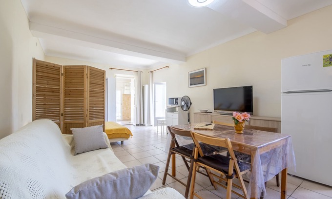 Propriano Apartamento | Calma y vistas al mar de Coquette a 300 metros de la playa de Mancinu