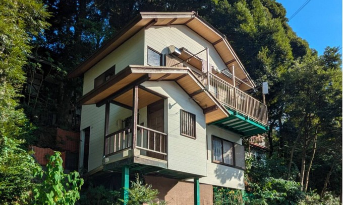 Ine Casa | A quiet house in the mountains. It is an 8-minute drive from the boathouse at Ine and a 25-minute drive from Amanohashidate. There is also a swimming beach nearby.