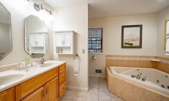 Ware Casa | A Quiet, Spacious and Private 4 Bedroom house for family reunion and getaway.