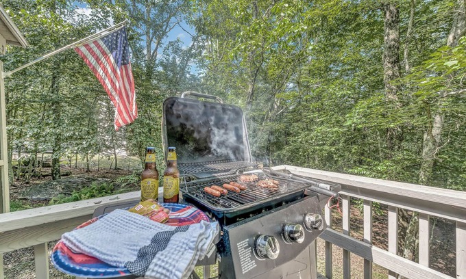 Lackawaxen Casa | A Refined Retreat, Perfect for Couples or Families
