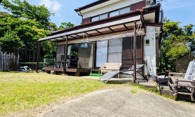 Shirako Casa | A rental villa with a large garden near Kujukuri B / Chosei-gun Chiba