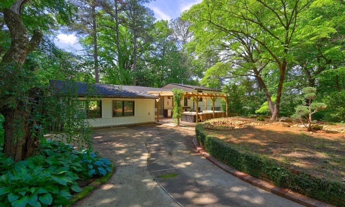 Atlanta Casa | A Retreat Home of 4-bedrooms Conviniently Located in the Heart of Atlanta