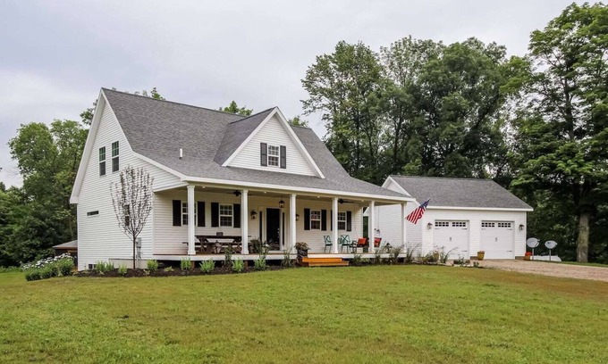 Pullman Casa | A River Runs Through It-10 private acres on Black River South Haven