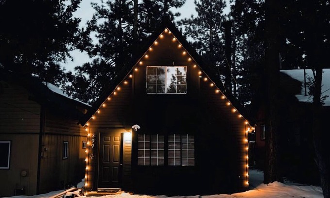 Sugarloaf Chalet De Esquí | A Romantic, Cozy Mountain Inspired Chalet