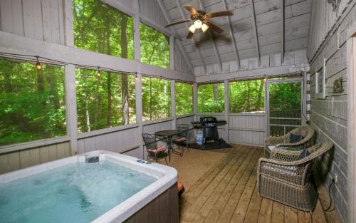 Gatlinburg - Pigeon Forge Villa | A Secret Romance