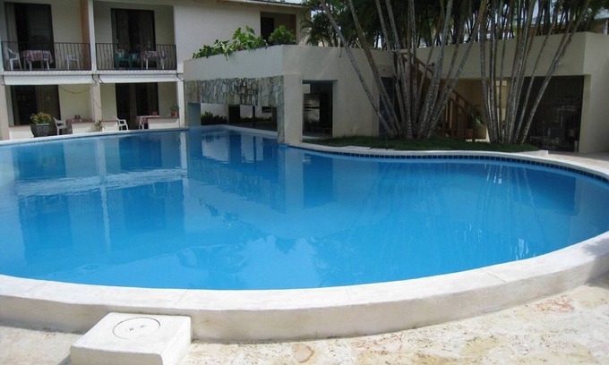 ProCab Apartamento | A short walk to shop and beach, lovely Ground-floor condo with pool