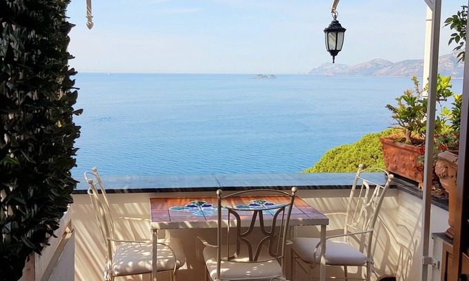 Praiano Casa | Una pequeña perla en el corazón de la costa de Amalfi.