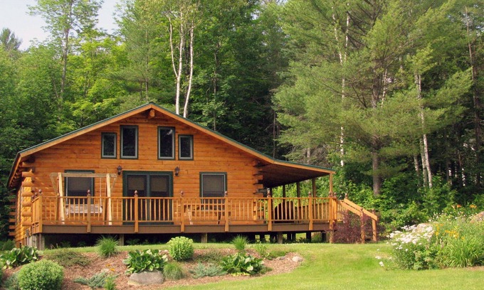 Landaff Casa | A Space of One's Own - Beautiful Log Home