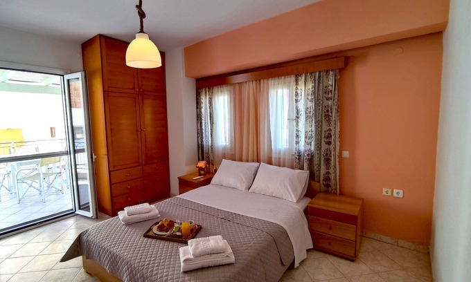 Pilalimata Casa | A Spacious Cretan House Next To The Sea, Family and Couple Friendly with Terrace