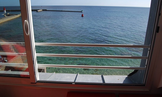 Guilvinec Apartamento | Estudio certificado en casa antigua sede marítima 'Waterfront'