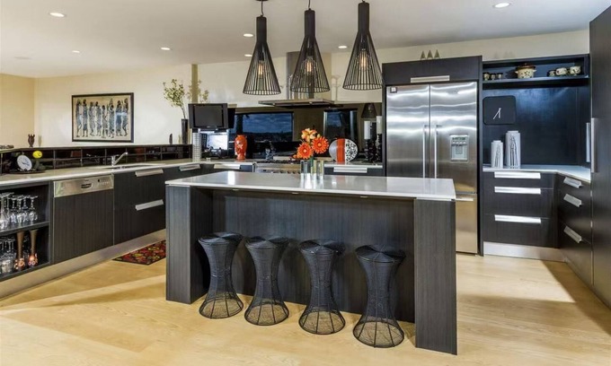 Torbay Casa | A stunning cliffside home with an expansive 270-degree panoramic sea view.