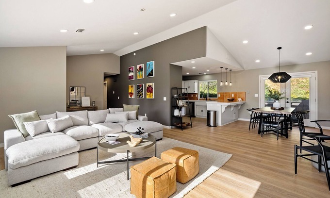 Paso Robles Villa | A stylish experience among Paso's vineyards farms.