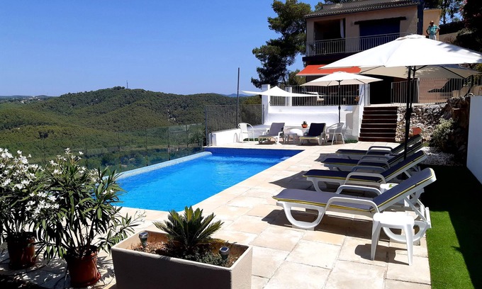 Olivella Villa | Villa Mur - A Sunny oasis de calma, lujo y privacidad disponibles todo el año