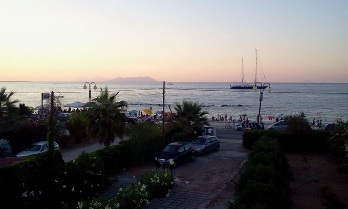 Falcone Apartamento | Una terraza con vistas al mar ....