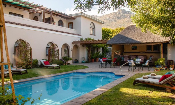 Fish Hoek Casa | A Tuscan Villa Guest House