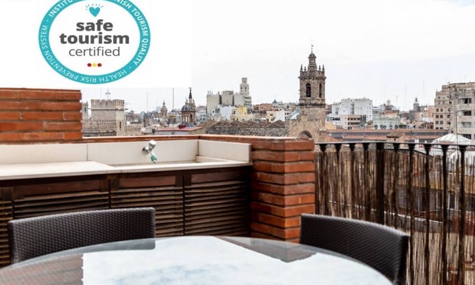 El Mercat Apartamento | Atico con terraza y vistas a Ciutat Vella