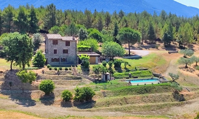Assisi Villa | Il Casale nella natura: unas vacaciones en una villa con un gran parque exclusivo.