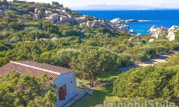 Capo Testa Casa | Una casa de vacaciones a pocos pasos de una bahía de playa privada
