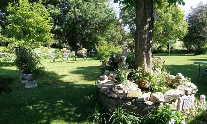 Granton Cama Y Desayuno | A Valley View Bed & Breakfast