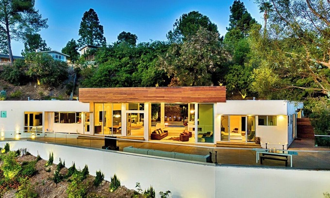 Beverly Hills Casa | A Zen Estate