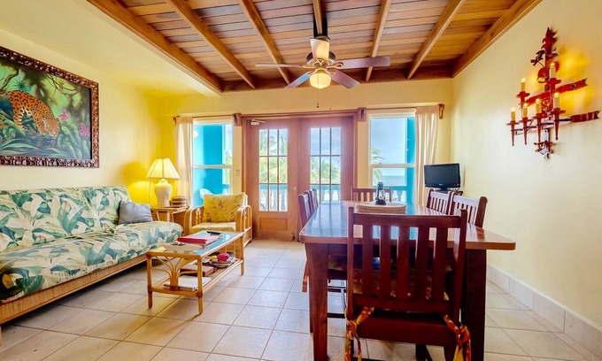 San Pedro Condominio | A5 🌴 Diversión familiar 😎 junto a la piscina y la playa! 🇧🇿