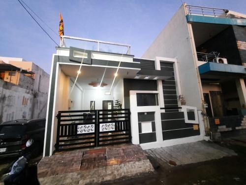 Ujjain Apartamento | Aashvi Home Stay Ujjain
